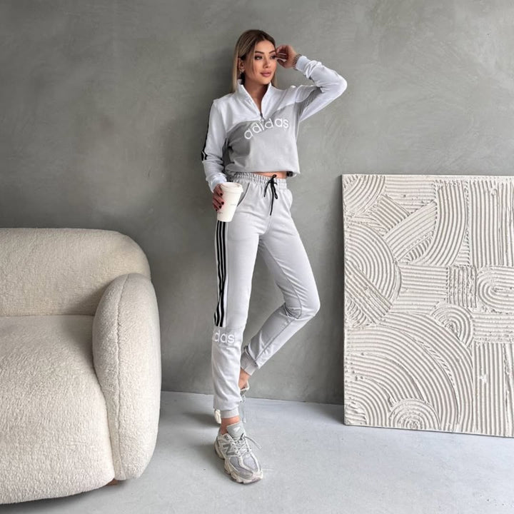 Adidas Originals™ Colourblock  – Bold. Sporty. Iconic.